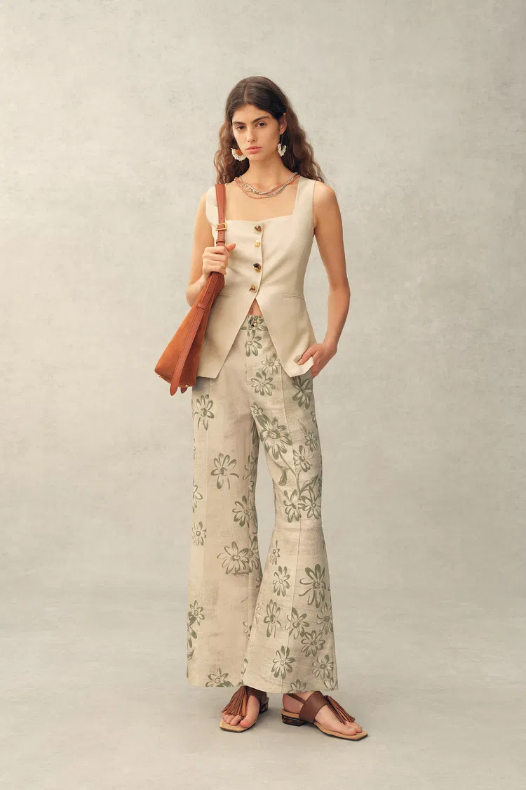 Wendy Cinched Sleeveless Top in Linen Blend