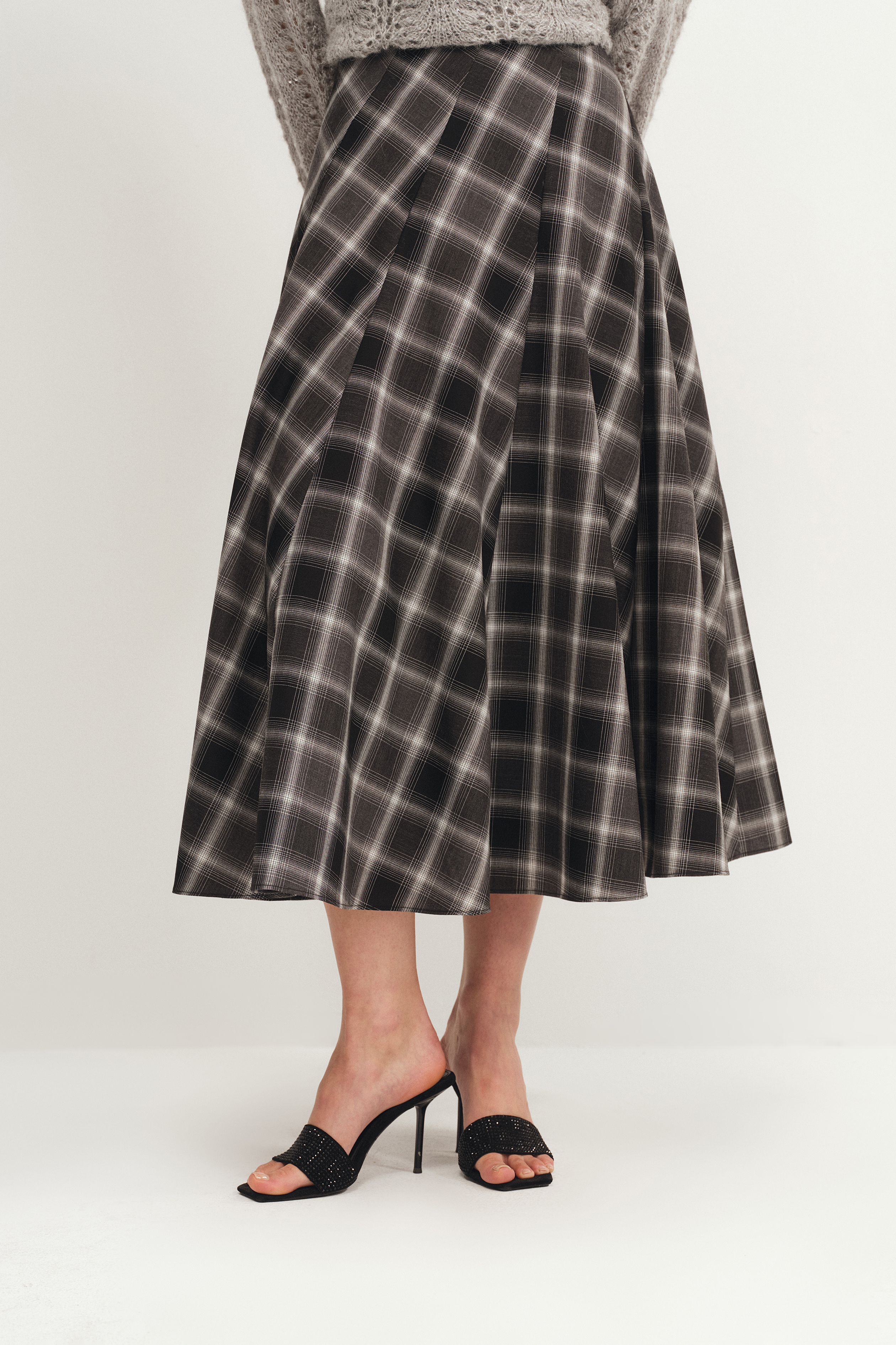 Xaviera Checkered Maxi Skirt in Fine Wool Blend – fbrq.com