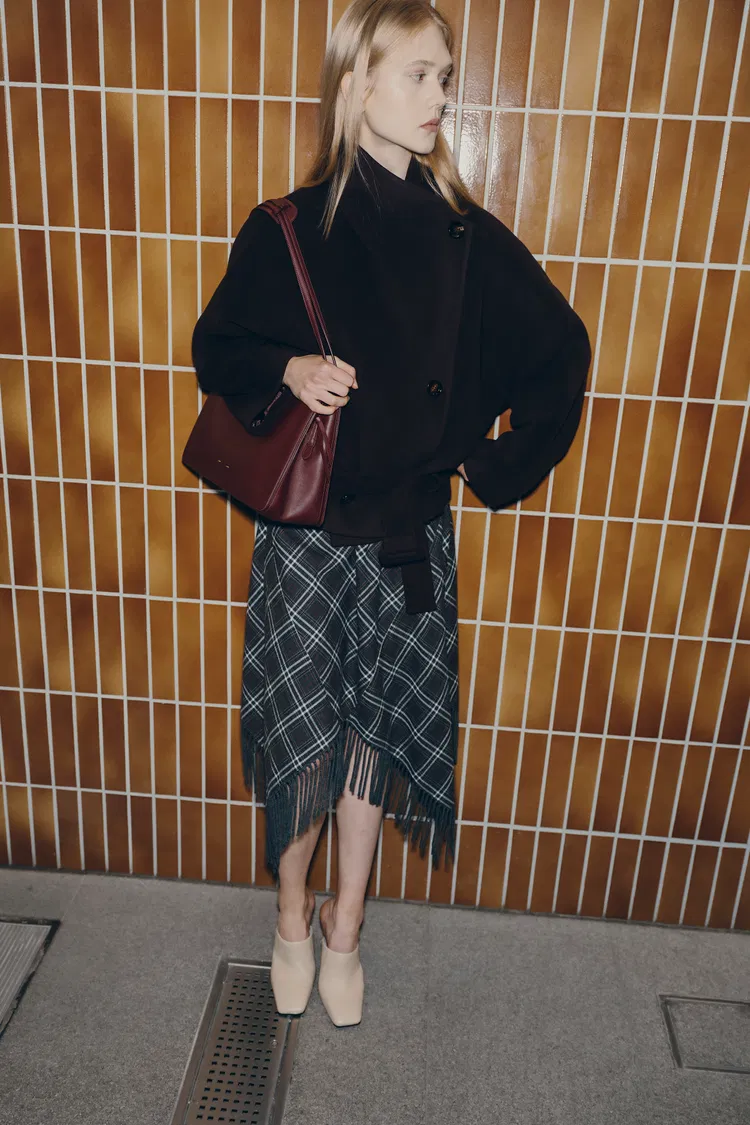 Dama Low Waist Belted Cropped Coat in Wool Cashmere