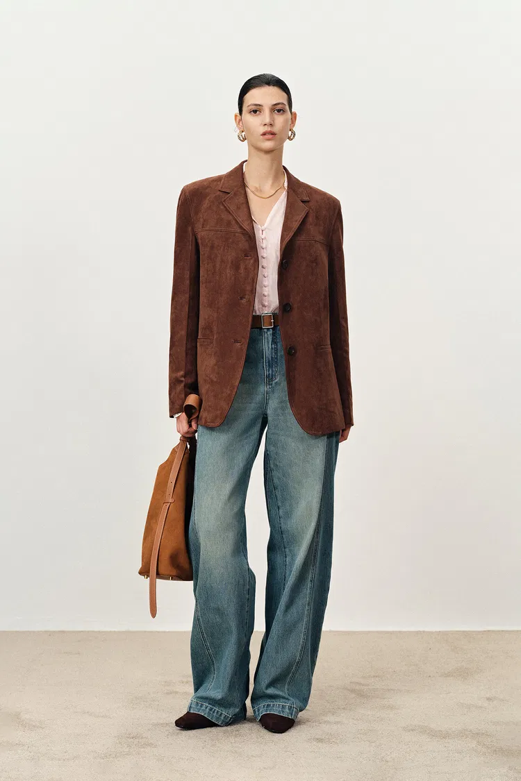 Verdi Curved Hem Loose Suit Blazer in Faux Suede