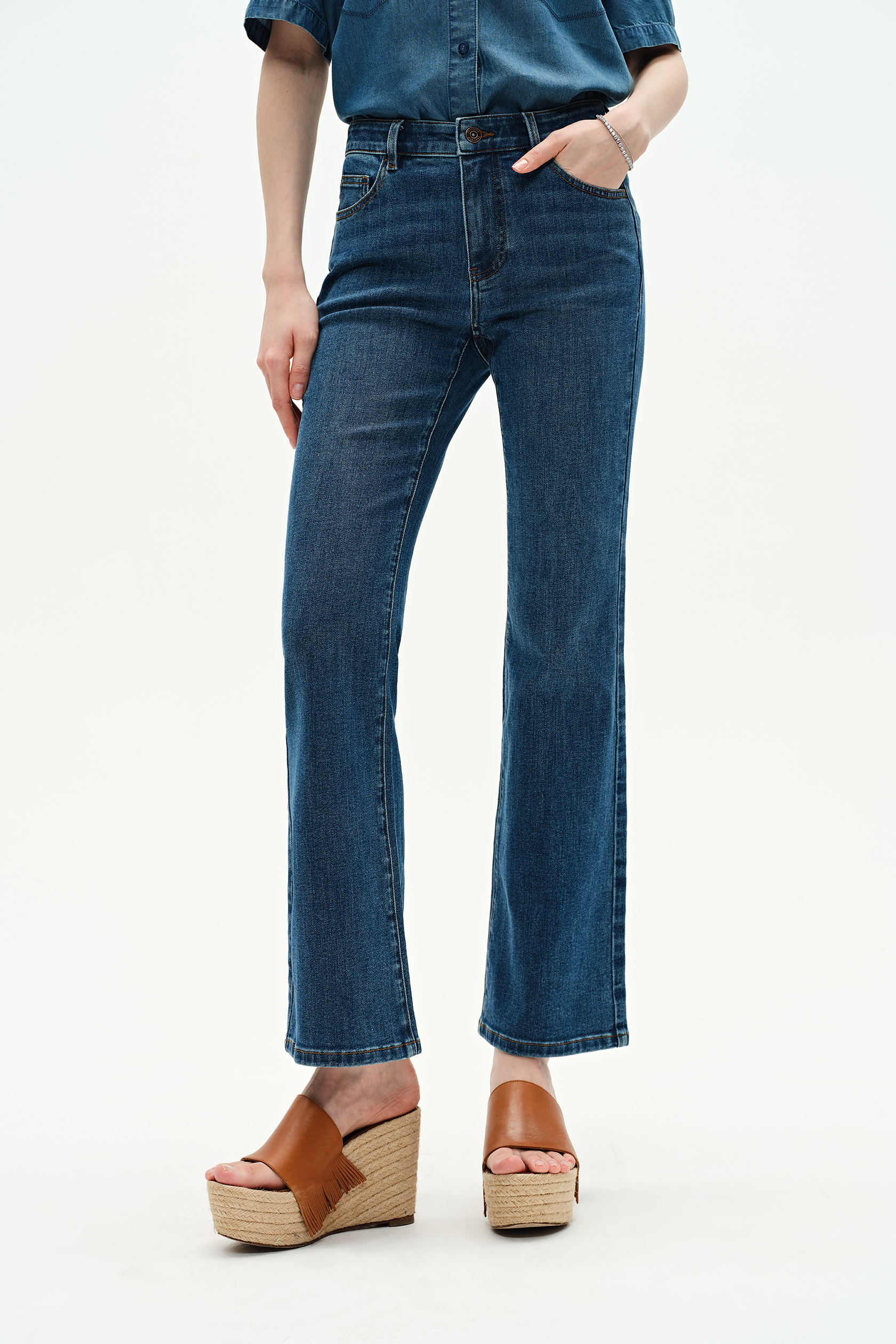 新品未使用【SURT】CLASSIC FLARE DENIM SURT/サート】CLASSIC FLARE DENIM（デニムパンツ・ジーンズ）｜MUSE