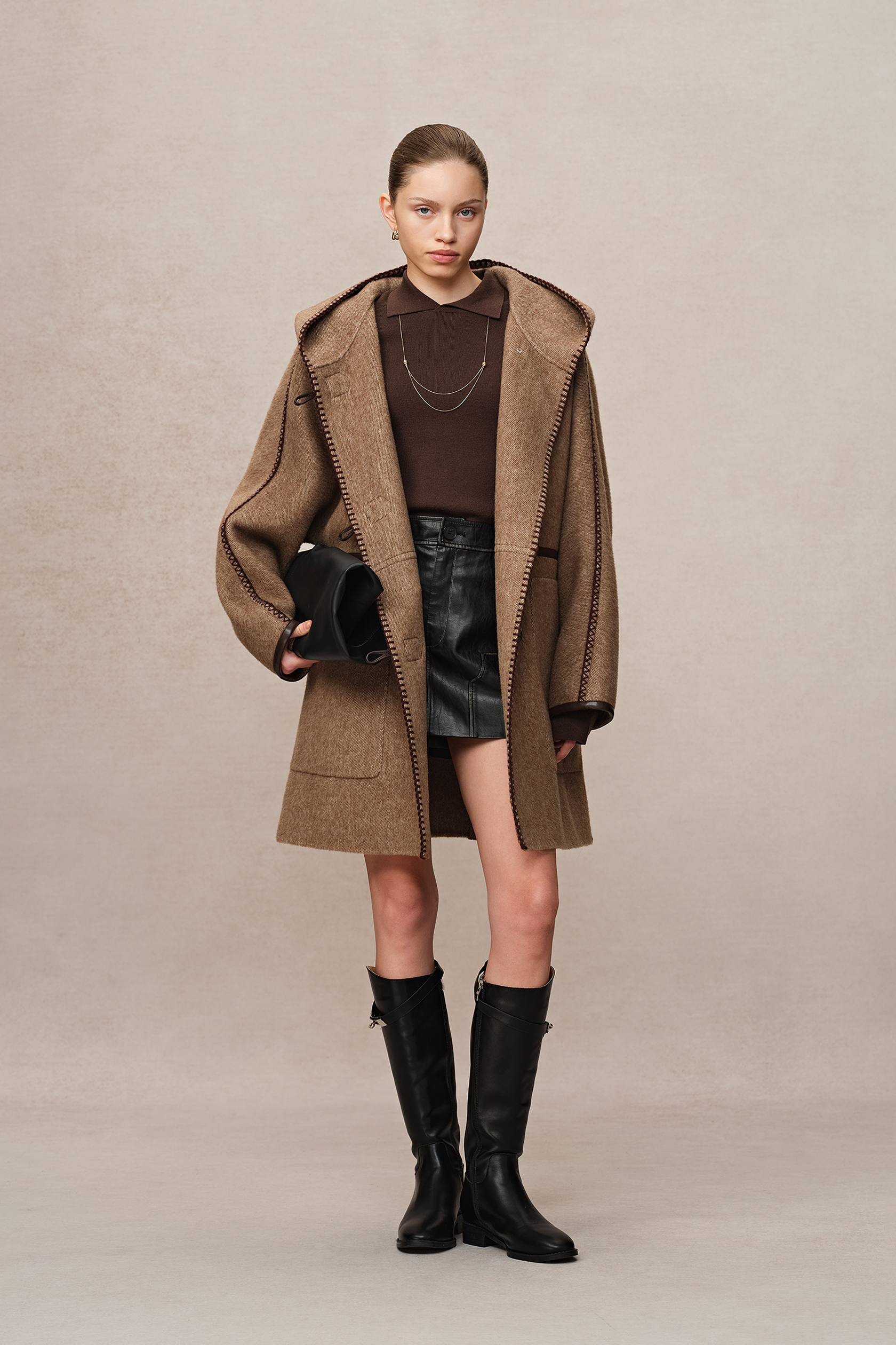 Sienne アルパカステッチコート Paletot Inspired Overlock Stitch Hooded Coat in Alpaca Wool