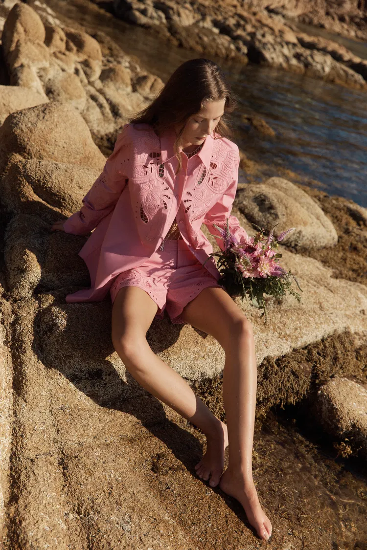 Éloïse Eyelet Shirt in Pima Cotton Poplin