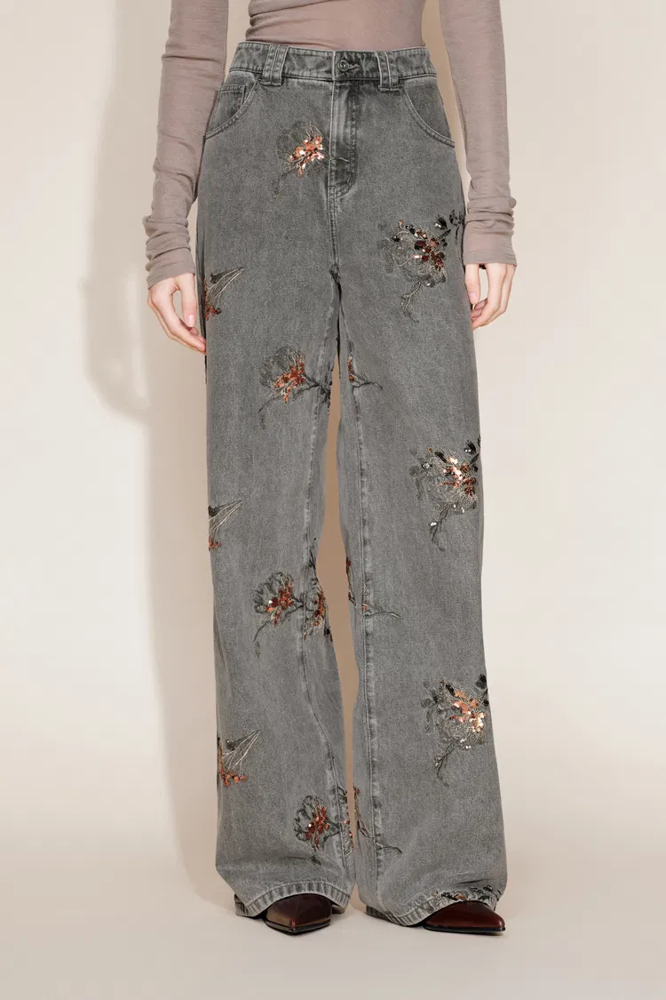 Star Straight Leg Jeans in Beaded Cotton Denim