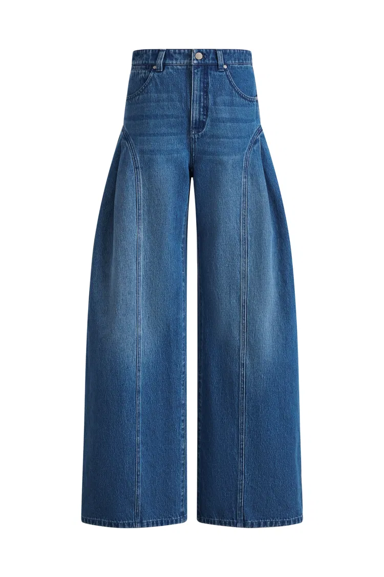 Manon Seams Soft Barrel Leg Jeans in in Cotton Denim
