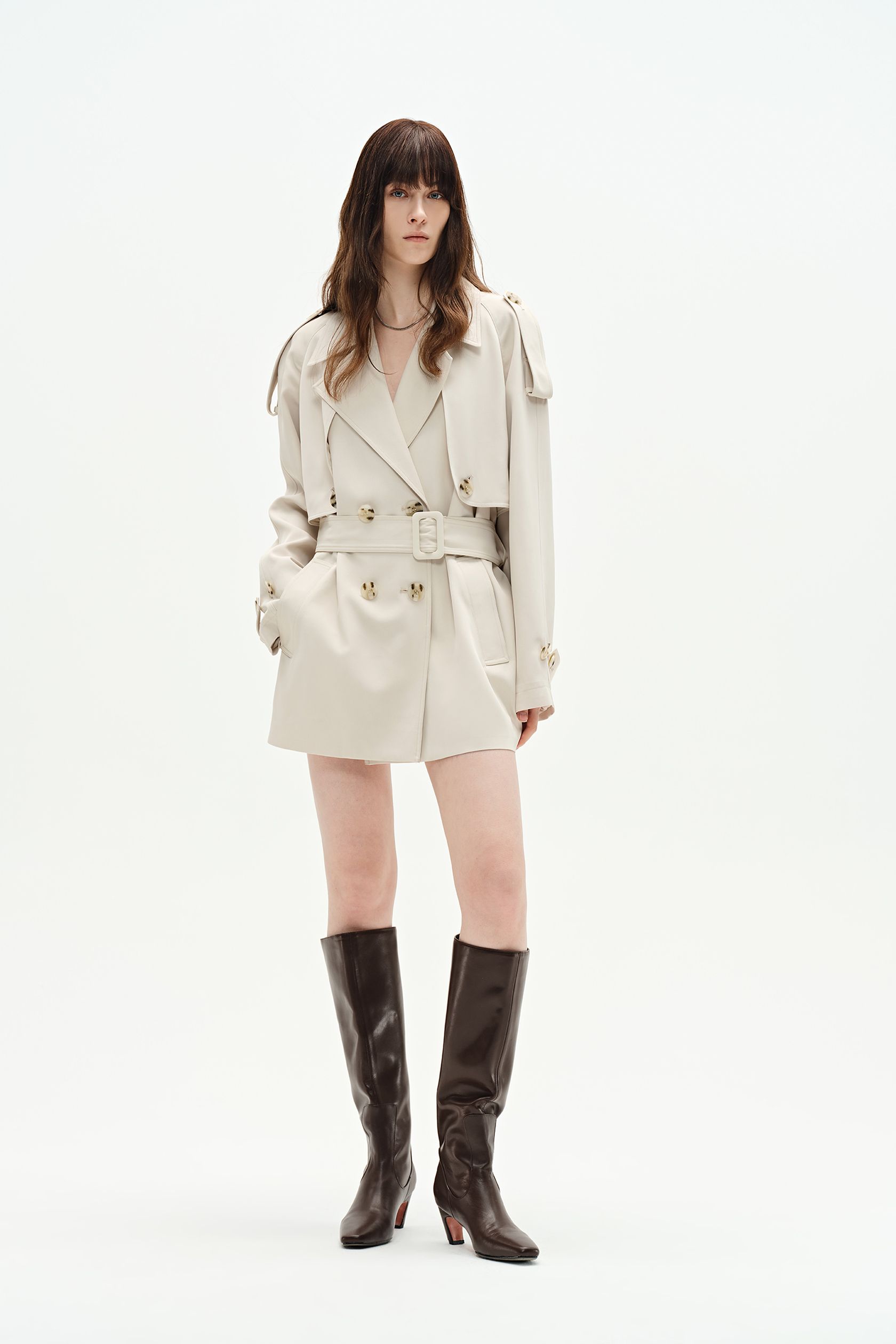 【新品】PUI TRENCH COAT Glenn Short Trench Coat in Plant-Based Twill – fbrq.com