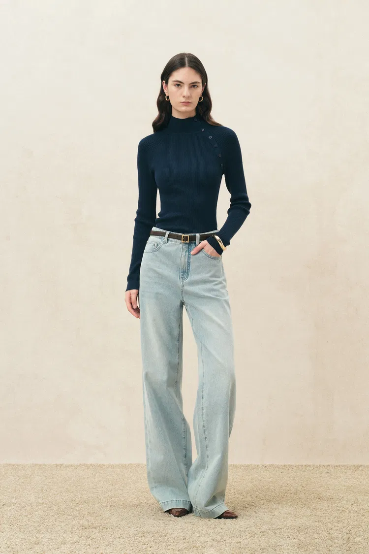 Abigail Machine Washable Top in Wool Yarn