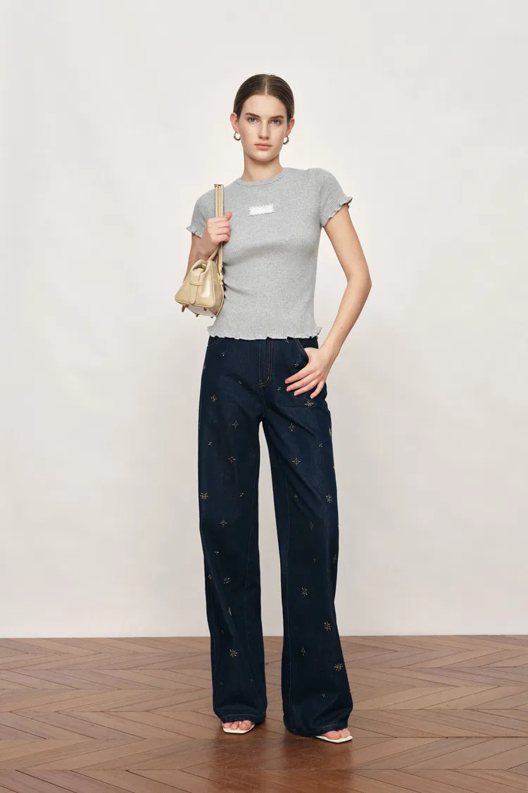 Linnea Grey Ruffle-Edge Sculpted T-shirt in Cotton Wool Knit