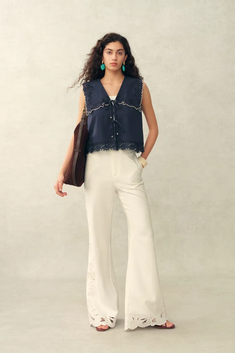 Blue Ivy Sailor Collar Sleeve Sleeveless Top in Cotton Jacquard with Lace