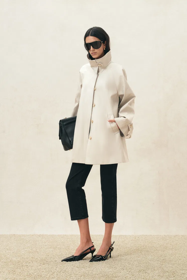 Elowen Pleated Back Cape Trench Coat in Cotton Twill