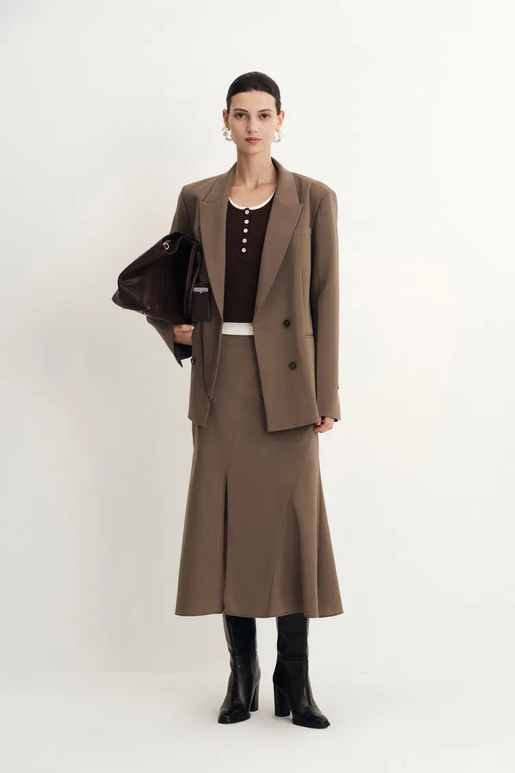 Bonnie Peak Lapel Suit Blazer in Fine Wool Blend