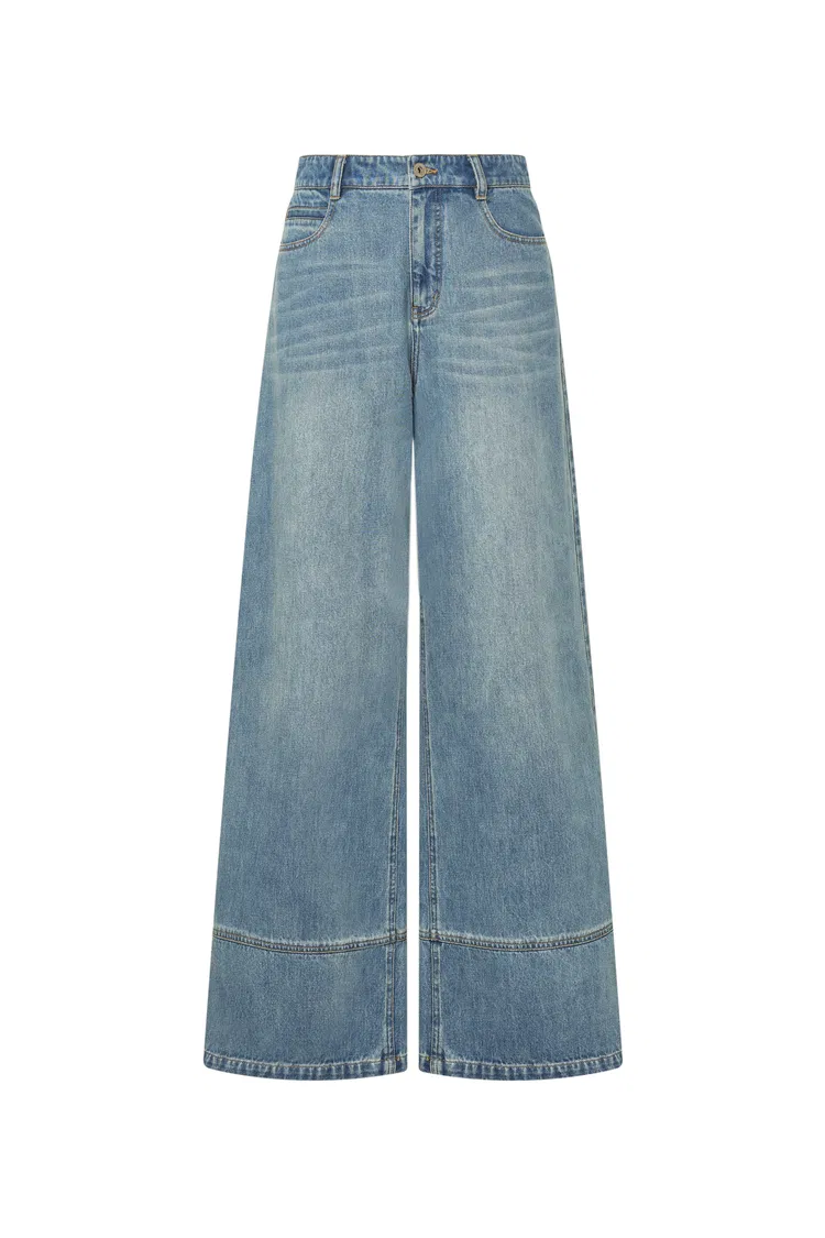 Sierra Stonewashed Wide Leg Jeans in Lightweight Denim