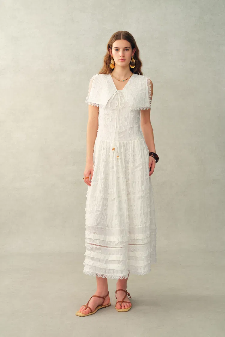 Geraldine Detachable Collar Sleeveless Dress in Jacquard Tassel