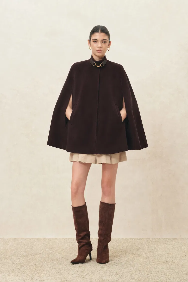 Gisela Cape Style Cropped Coat in Wool Cashmere
