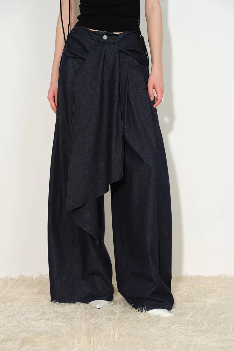 Jayne Belted Wide Leg Jeans in Cotton Denim