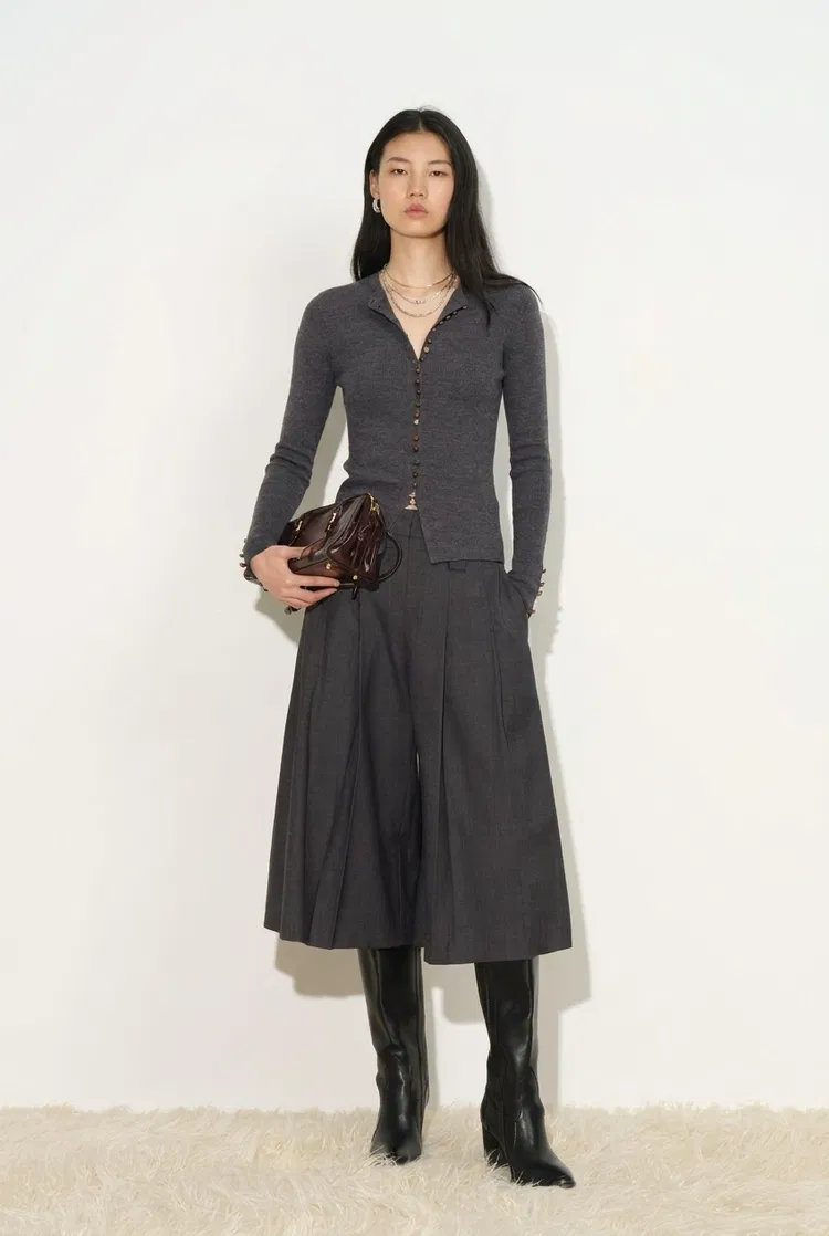 Kaia Hand Sewn Buttons Fitted Grey Cardigan in Merino Wool Knit