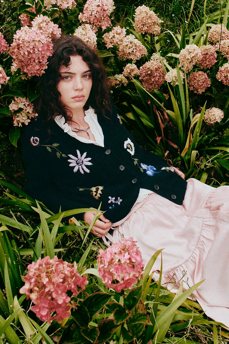 Maëlys Hand Embroidery Textured Cardigan in Wool Cotton Blend