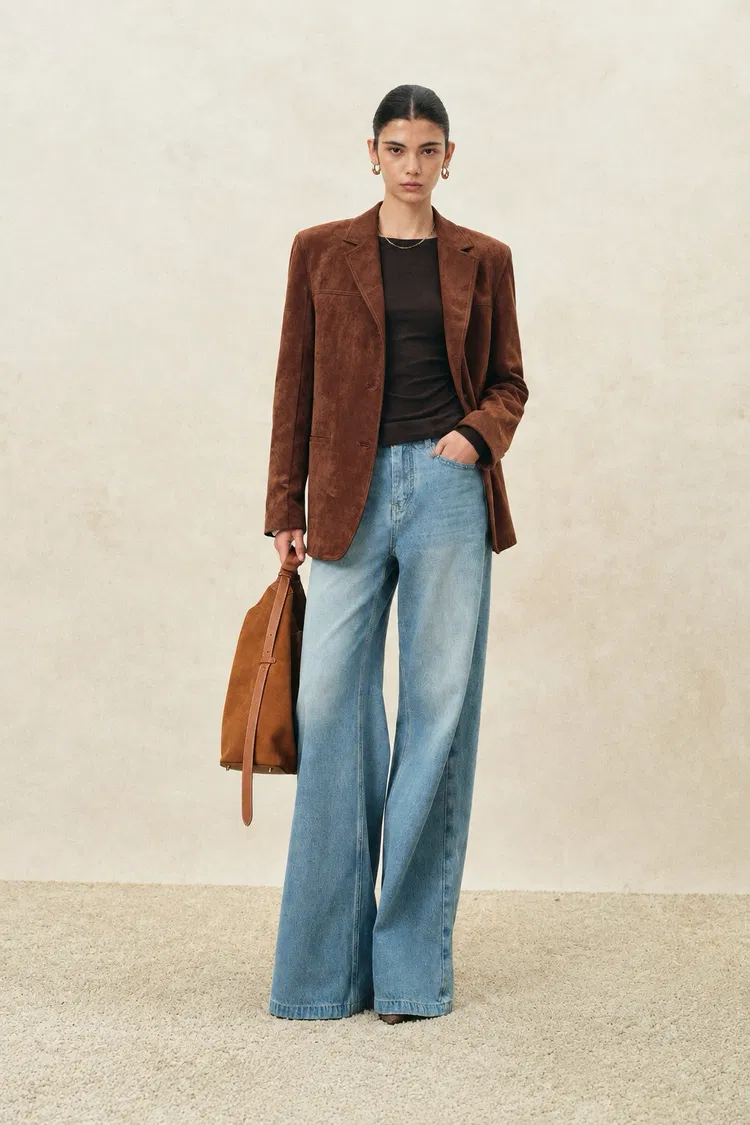 Verdi Curved Hem Loose Suit Blazer in Faux Suede